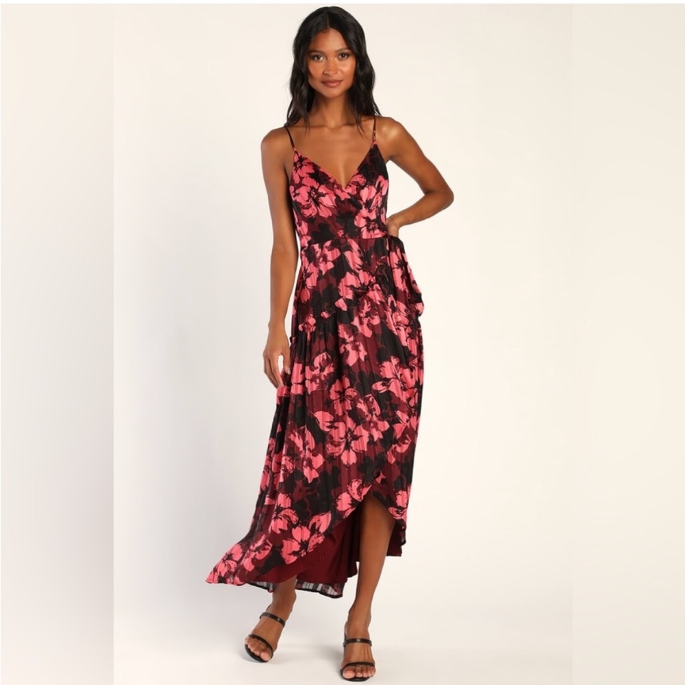 Lulu’s Wrap Midi Dress